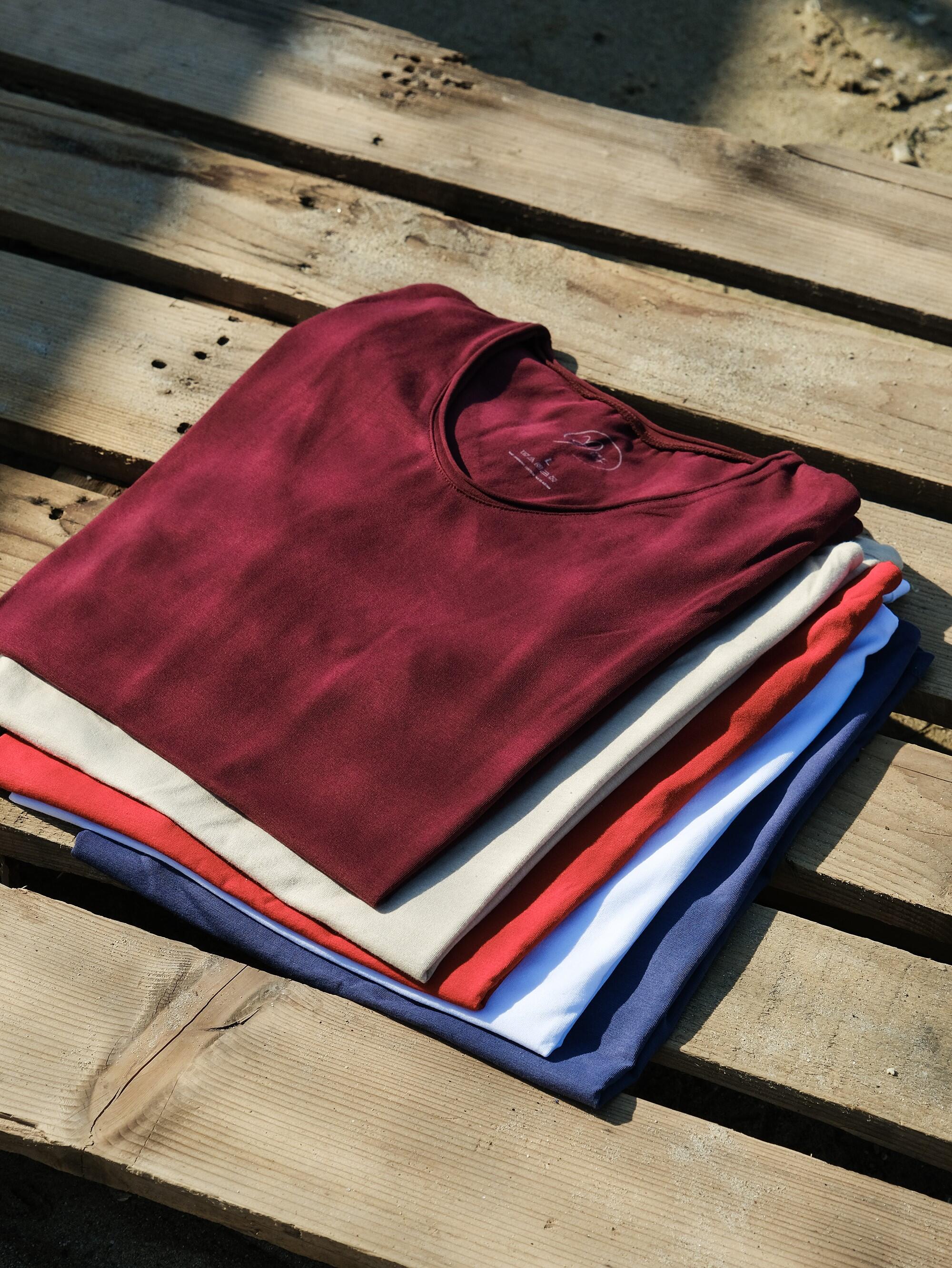Gardırobun Vazgeçilmezi / / / / T-shirt